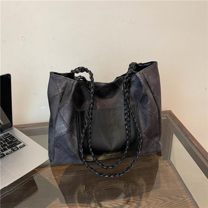 High Value Bag Women'S Trend Line Diamond Shoulder Bag Large Capacity Splicing Tote Bag Commuter Bag