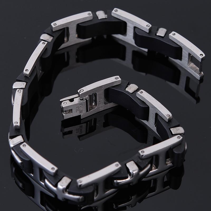 Klassisches Kreuz Herrenarmbänder 316L Edelstahl & Silikonarmband für Männer Männerschmuck Freundschaftsarmbänder für Männer an der Hand Mannenarmband