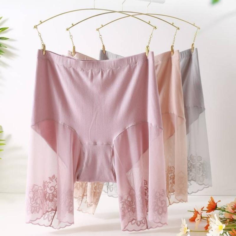 Women Plus Size Safety Short Pants Women Summer Seamless Under Skirt Pants Anti Chafing Boxers Female Sexy Lace Boyshorts