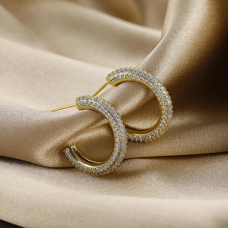 

Luxury Micro Pave Tiny CZ Zircon C Shape Hoop Earrings for Women Exquisite Gold Color Round Circle Hoops Zircon New Trend золотой