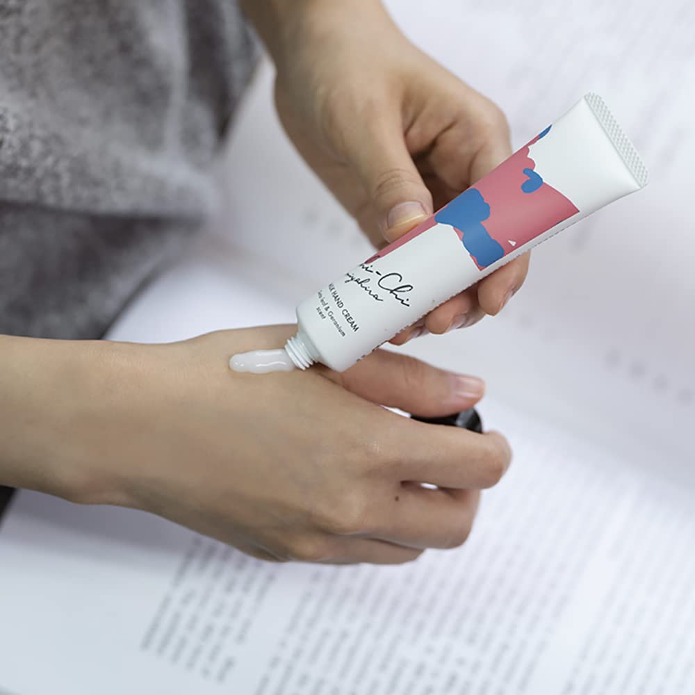 Milk Hand 30g x 3 erhältlich in 3 Geschenksets für Chi-Chi Cream, Flaschen, Düfte. Frauen.