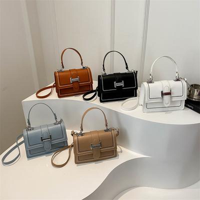 Yeni Moda Çapraz Askılı Çanta İşlemeli Çizgili Trend Kadın Çantası Dokulu Trend Küçük Kare Çanta Moda El Çantası Omuz Çantası