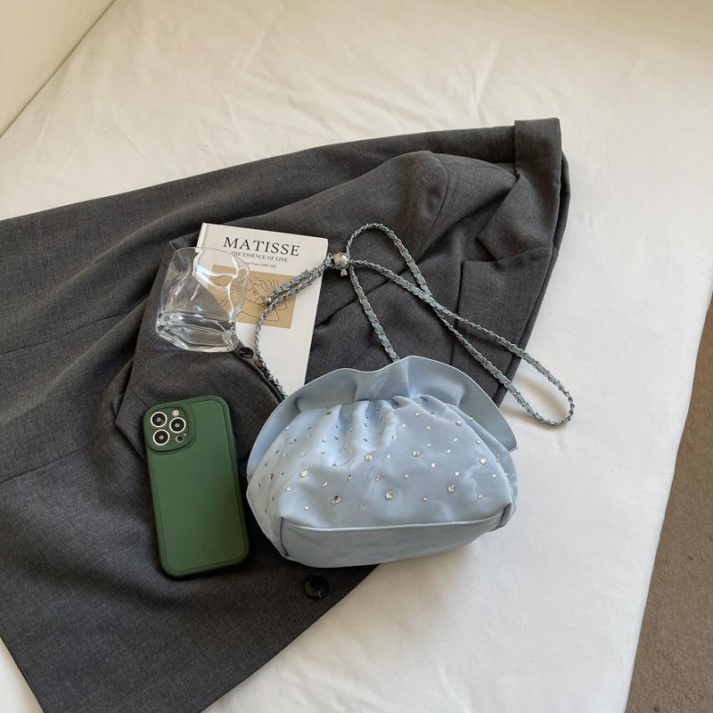 Folded Cloud Bag 2025 New Mori Sweet Girl Foreign Style Versatile Messenger Bag Fashionable Rhinestone Dumpling Bag Tide