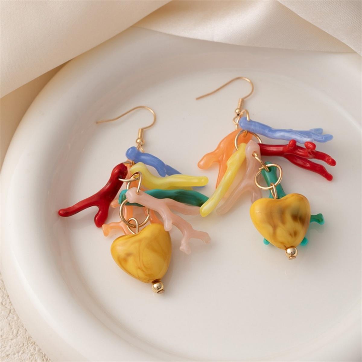 

Colorful Bohemian Acrylic Coral Shaped Heart Drop Earrings For Women Men Y2K Resin Conch Shell Sea Star Earrings Beach Jewelry