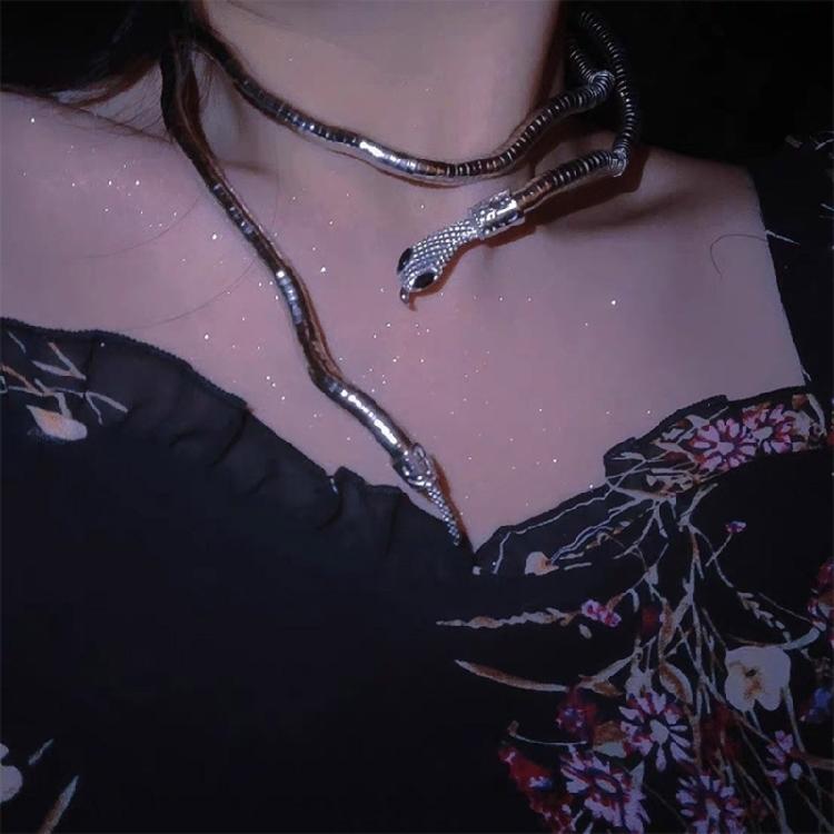 Unique Snake Pattern Necklace In Gold Color Designs for Individuals Who Appreciate Personalize and Trendy Jewelry