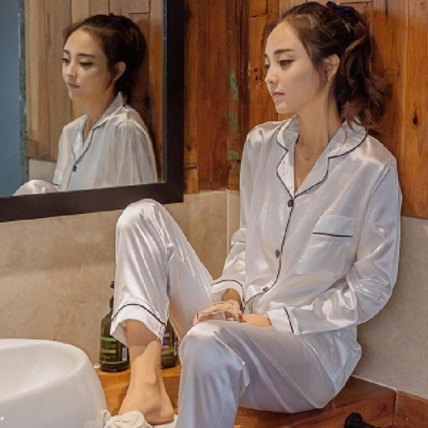 GMXIA Spring and Autumn Faux Silk Pajamas for Women, Long-sleeved Thin Shirts, Sexy Ice Silk Home Wear and Casual Pajama Sets