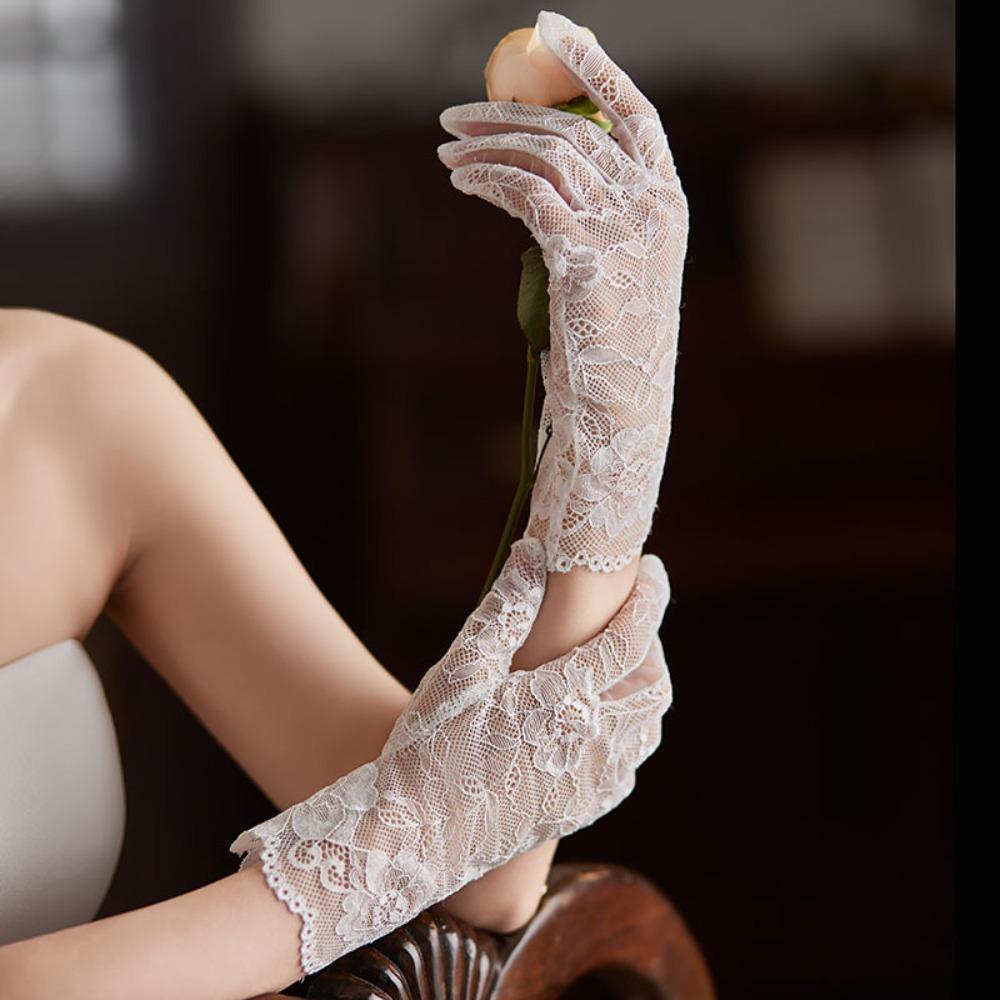 

Floral Short Lace Gloves Full Finger Lace Mesh Gloves Sexy Wedding Gloves Women