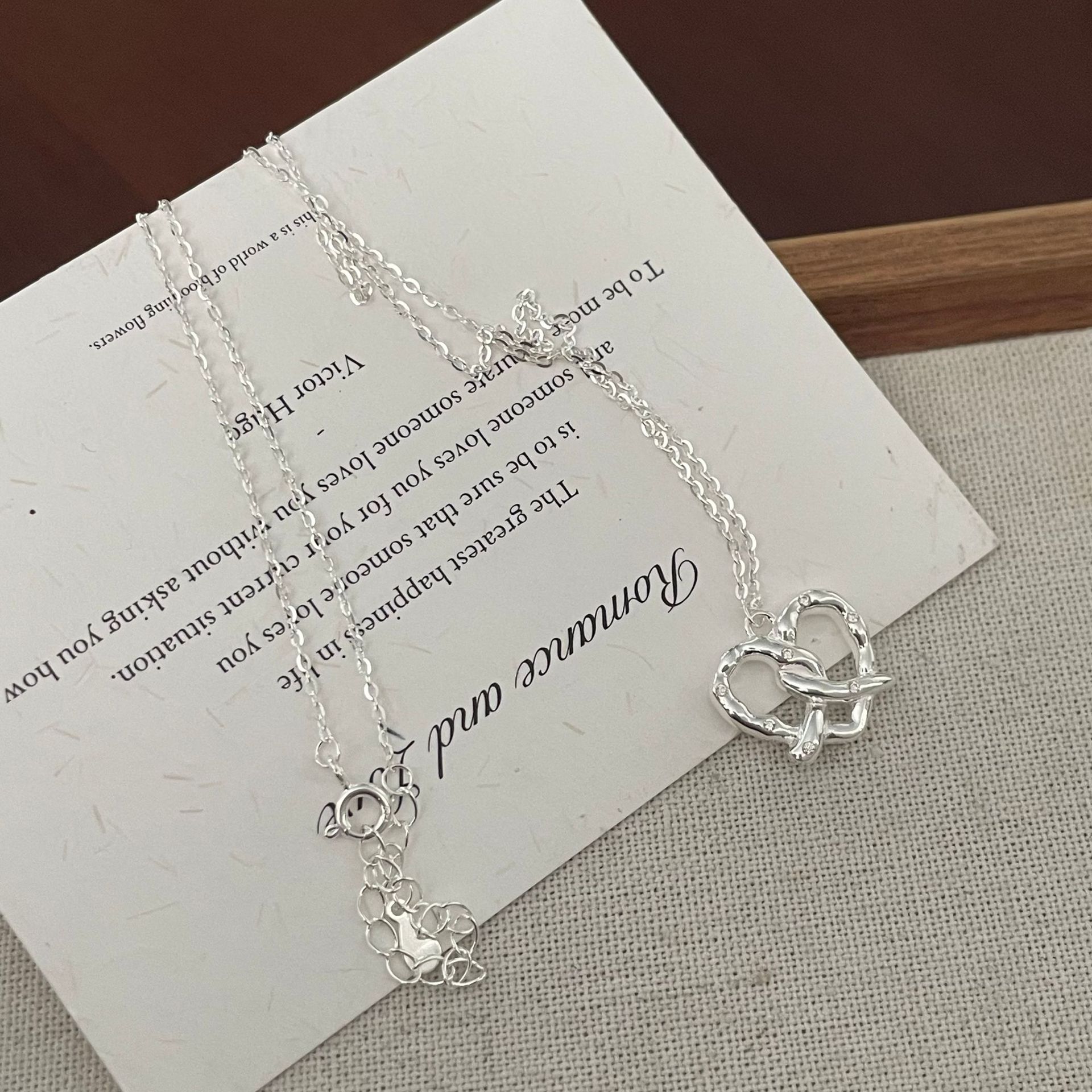 

S925 silver Korean niche design alkaline water knot flash zirconium necklace simple and versatile blogger with the same collarbone chain 925 sterling silver