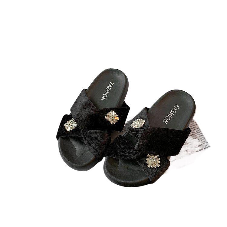 Cool slippers women's 2025 new fashion thick bottom Internet celebrities daily versatile soft bottom soft surface light rhinestone slippers