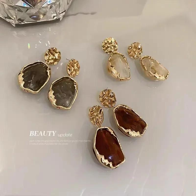 New Korean Fashion Earrings Zircon Square Stone Earrings Vintage Gold Color Small Earrings for Women Jewelry Accessorries Gift