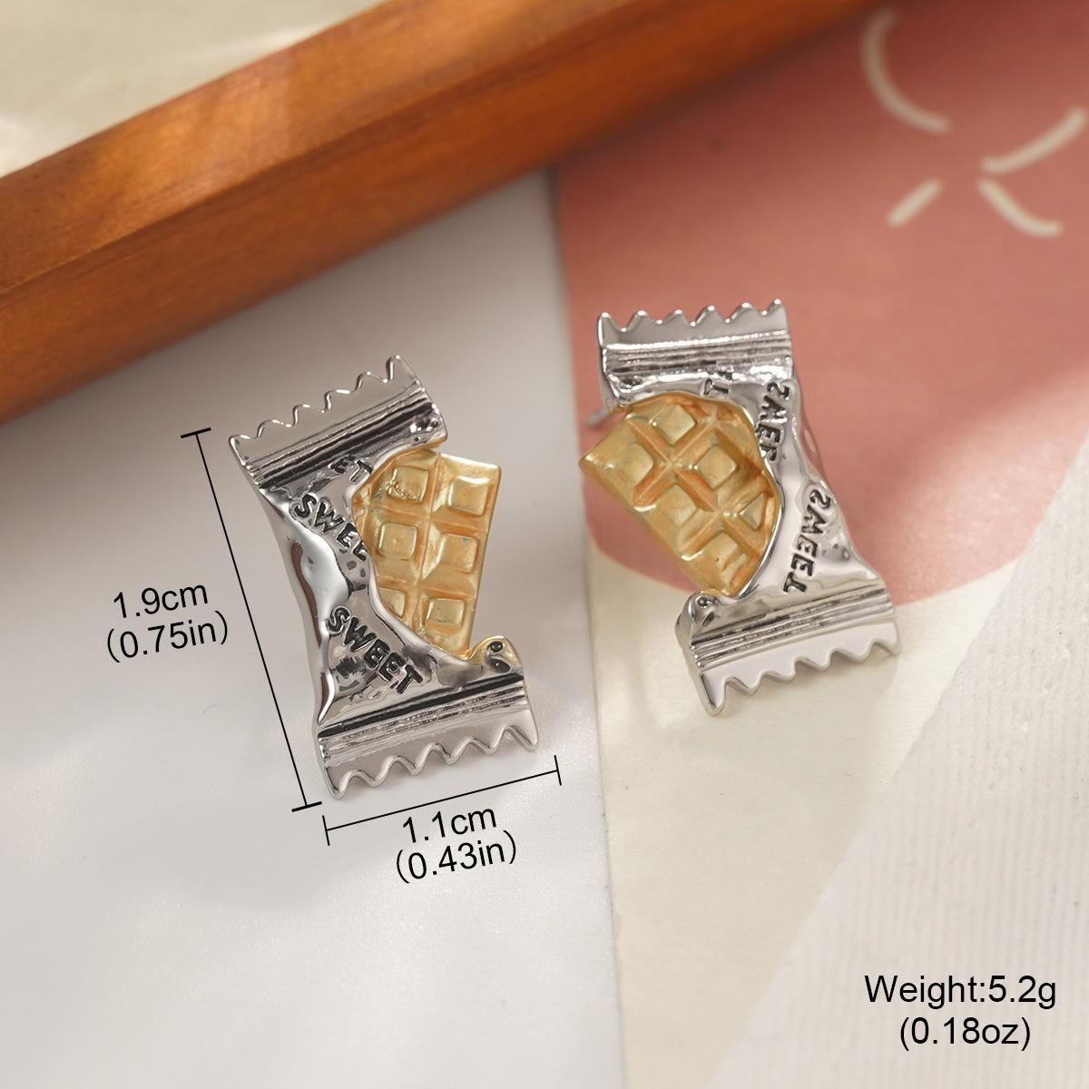 Pearl necklace irregular love splicing collarbone chain fashion design temperament advanced niche versatile one mountain