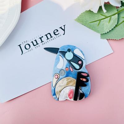 Spilla animale acrilica alla moda personalizzata spilla uccello dal becco lungo corsage accessorio borsa a mano pendente