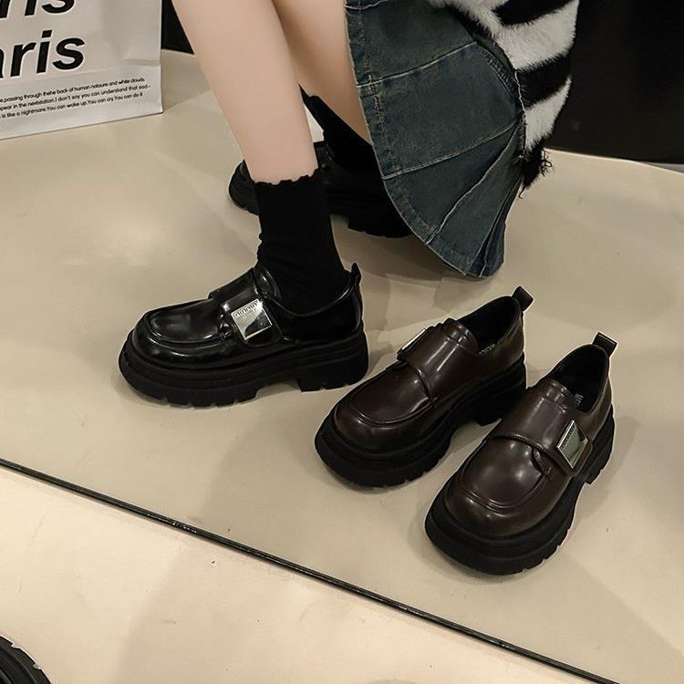 Platform British style small leather shoes women's autumn and winter 2023 new Velcro loafers design fashionable versatile single shoes