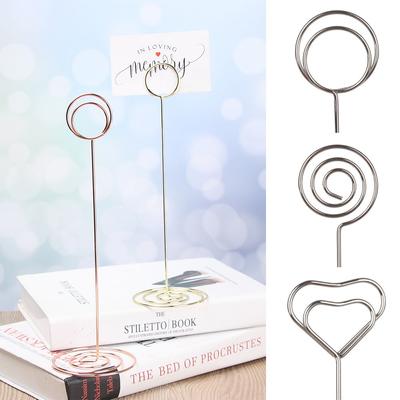 Suporte de Mesa com Clipes em Formato de Coração Suporte para Números de Mesa Porta Cartões de Lugar Clipes para Fotos