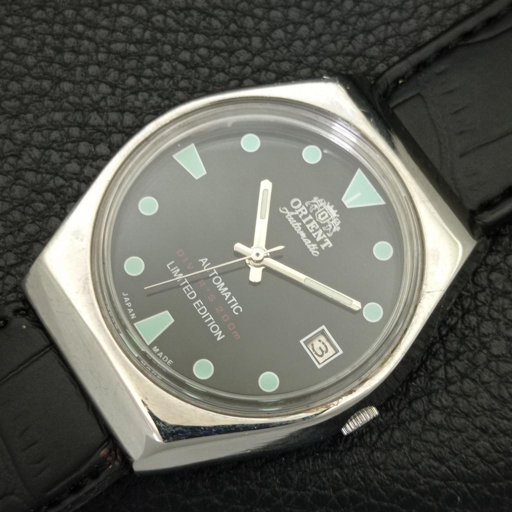 ORIENT AUTOMATIC 46941 VINTAGE JAPAN MENS BLACK COLOR DIAL WATCH a701814-5 R207-a701814