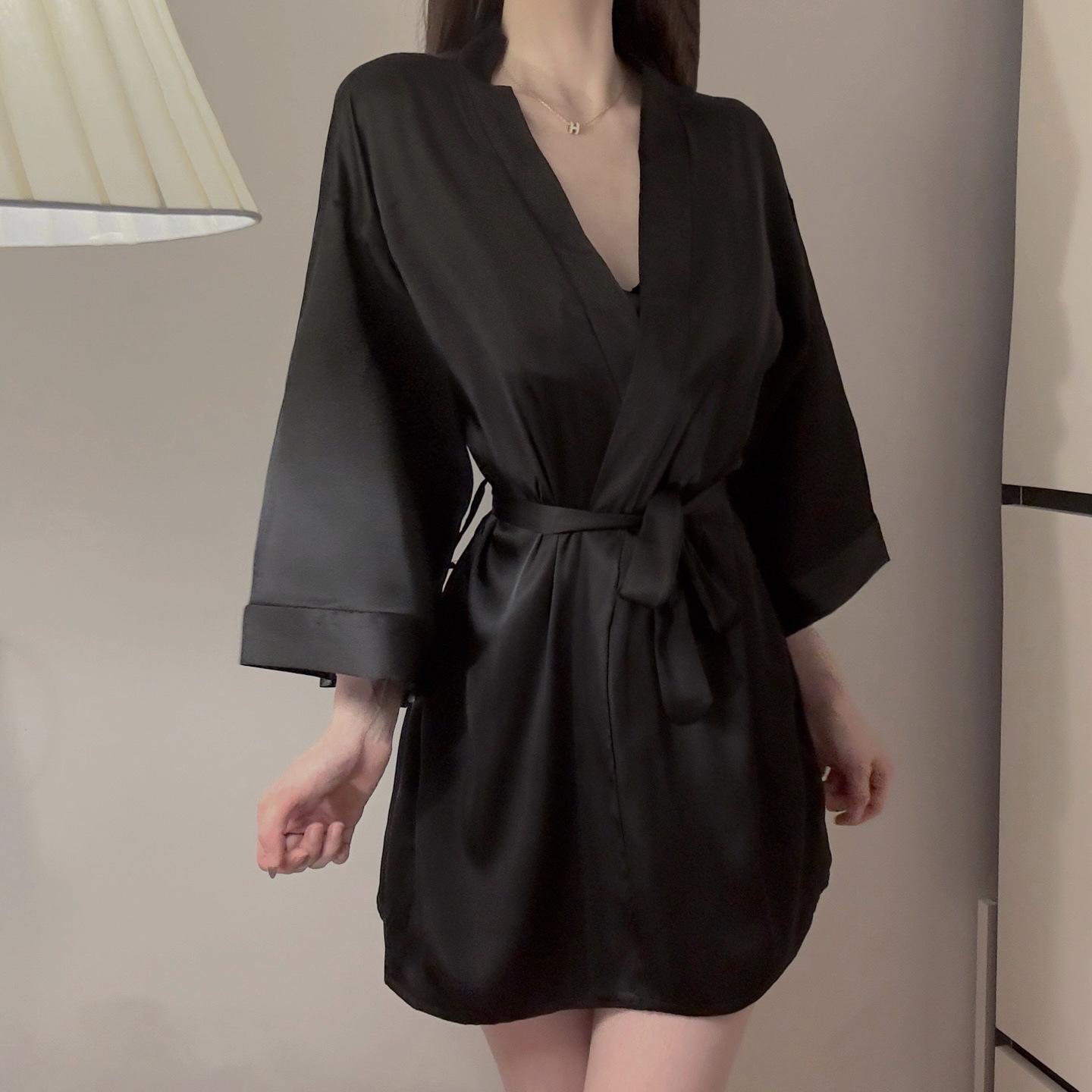 

Summer sexy pajamas satin thin cardigan strappy nightgown large size bathrobe loungewear nightgown women s suit One size fits all чёрный