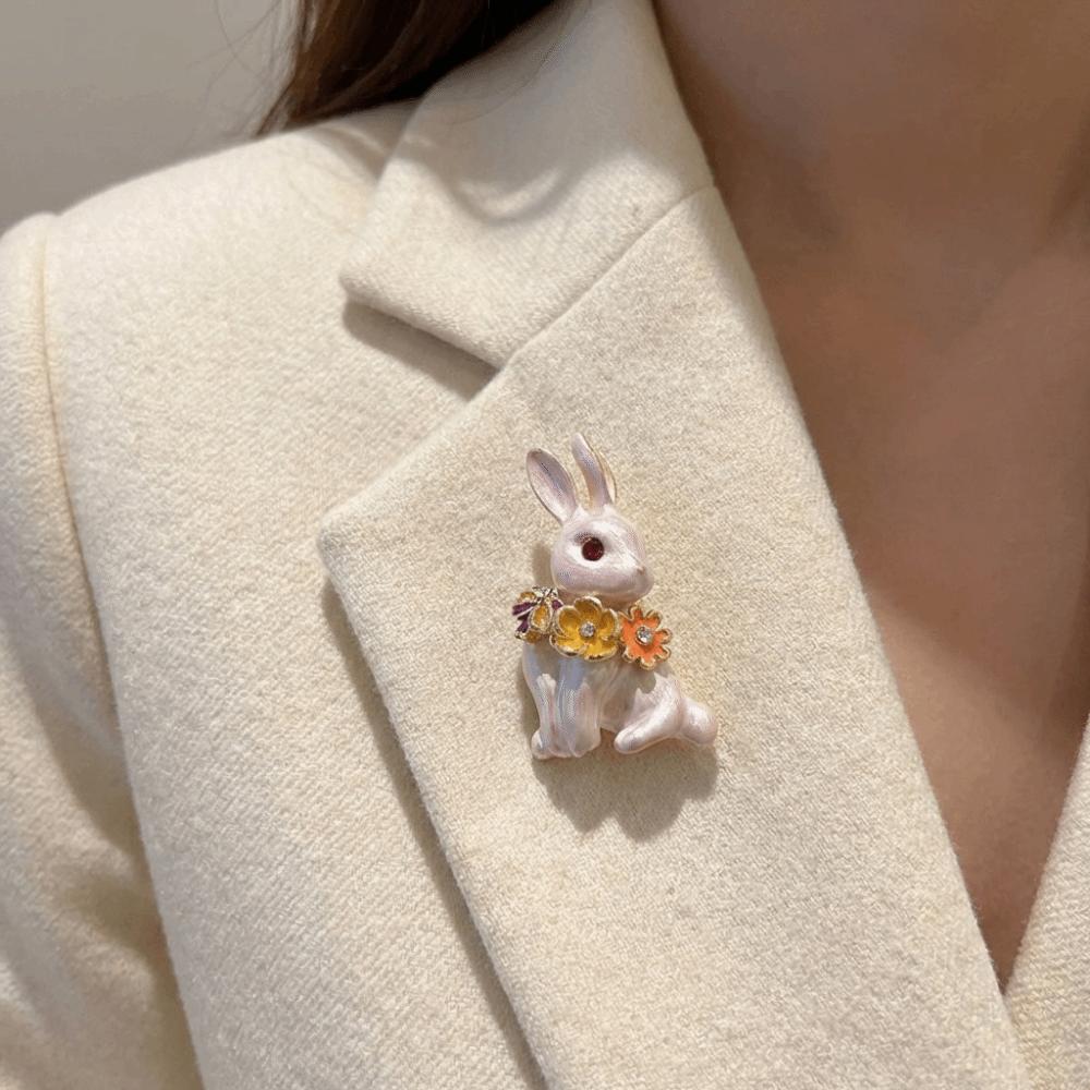 Vintage Rabbit Brooch Zinc Zinc Alloy Easter Enamel Pin Kawaii Animal Brooch  Lady