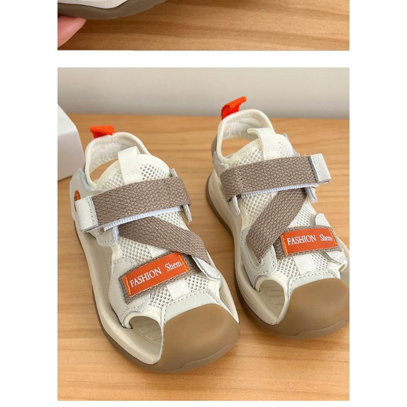 New Summer Boys' Closed-Toe Sandals - Hollow-Out Sports Beach Shoes with Breathable Mesh for Casual Wear