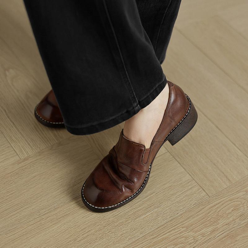 New women's fashion single shoes round head foot cover comfortable non-slip soft sole large size sheepskin women's shoes one pedal small leather shoes