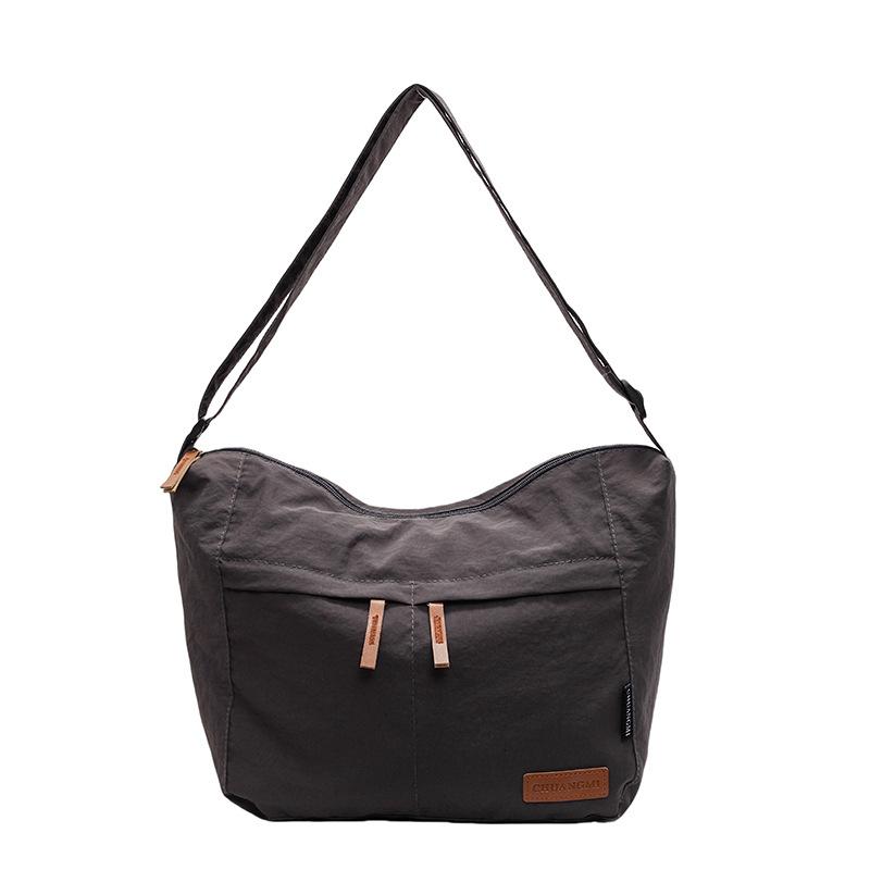 Literary and Versatile Sports Messenger Bag, Casual Shoulder Bag, Large Capacity, Lightweight and Simple Student Backpack