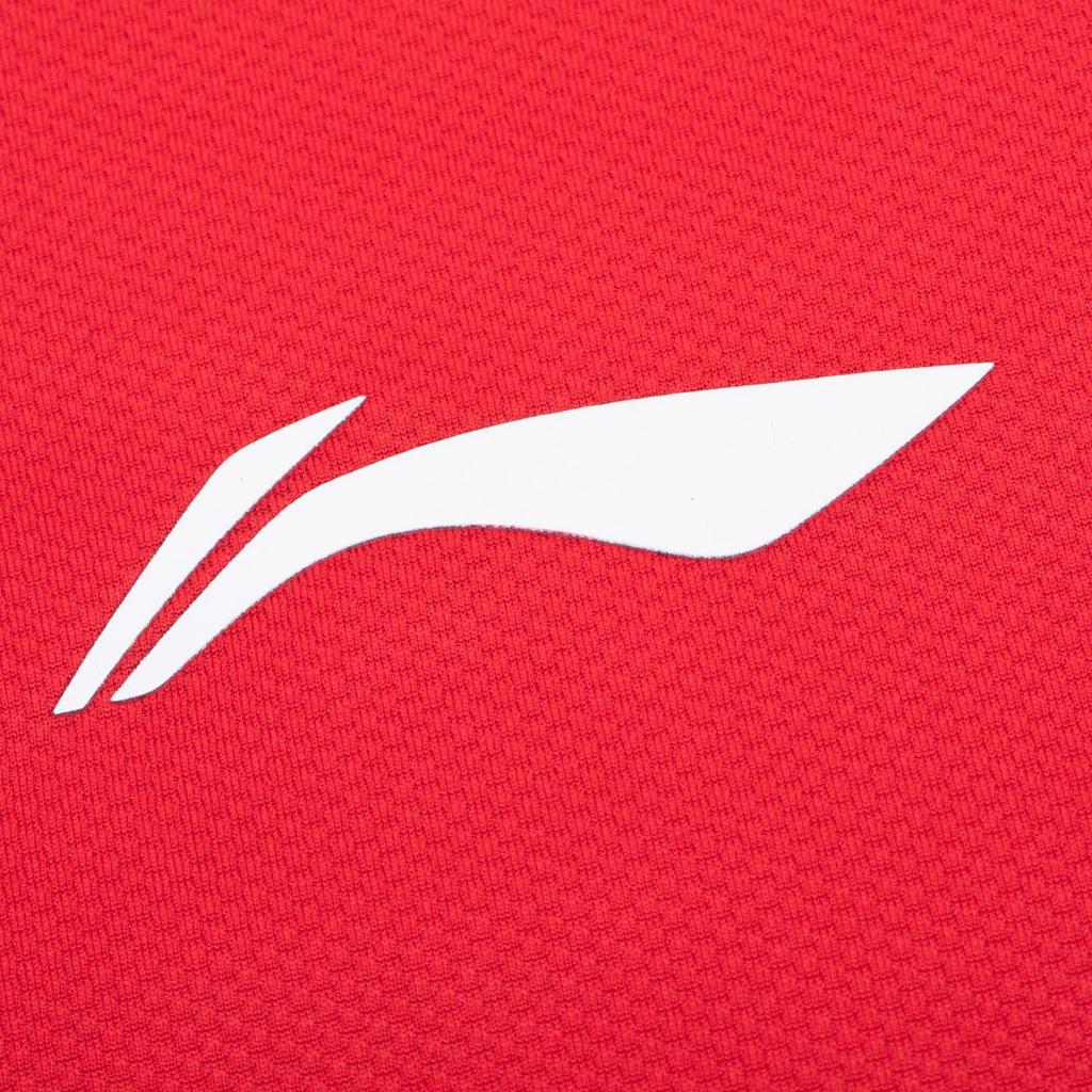 Li Ning Mezinárodní týmová soutěžní série Sportovní volnočasové minimalistické barevně blokované tričko s krátkým rukávem na badminton Unisex trička Cinabarově červená AAYV021-4