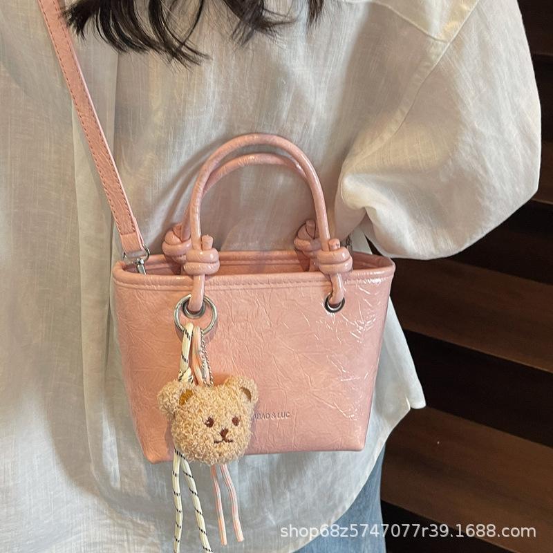 Popular Popular Bags Women's Spring Summer Versatile 2025 New Korean Version Casual Messenger Bag Portable Bucket Bag