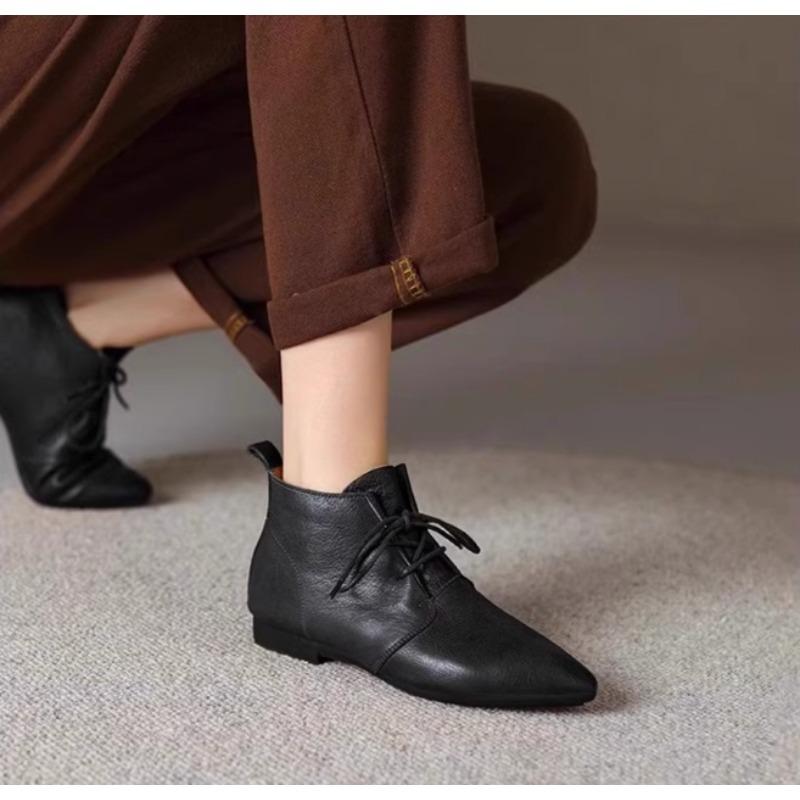 Fashion Women's Ankle Boots Solid Color Leather 2026 Autumn Fashion Pointed Toe Lace-up Flat Boots for Women Casual Retro Sewing Shoes