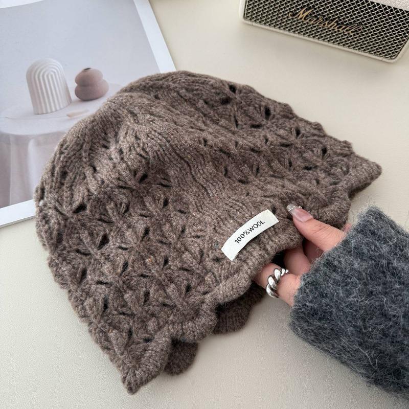 New Autumn and Winter 100% All-wool Crochet Knitted Hat, Women's Hollow Lace Niche Design Bag Head Wool Hat