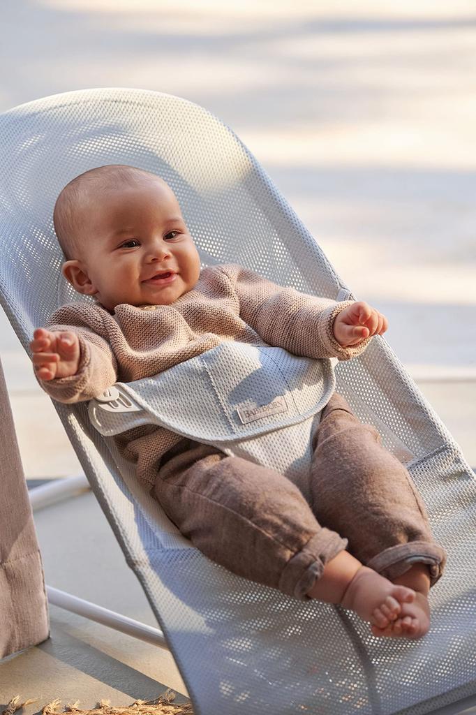Baby Bjorn Bouncer Balance Soft Air from 1 month old foldable genuine product warranty ~ Silver/White Lightweight, quiet, [Japanese included]
