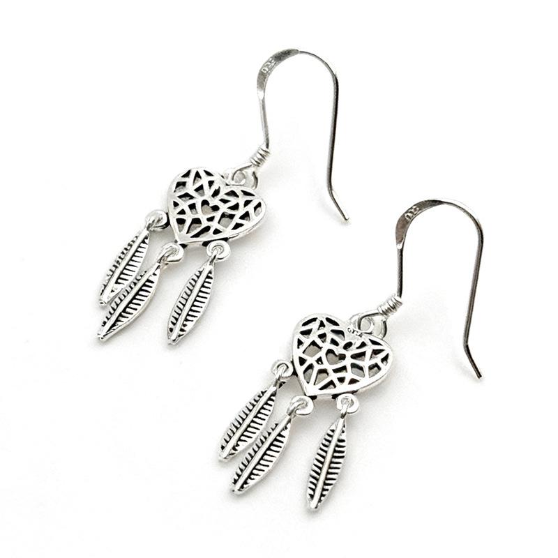 

S925 Sterling Silver Dreamcatcher Tassel Stud Earrings for Women - Fashionable Round & Heart-shaped Design