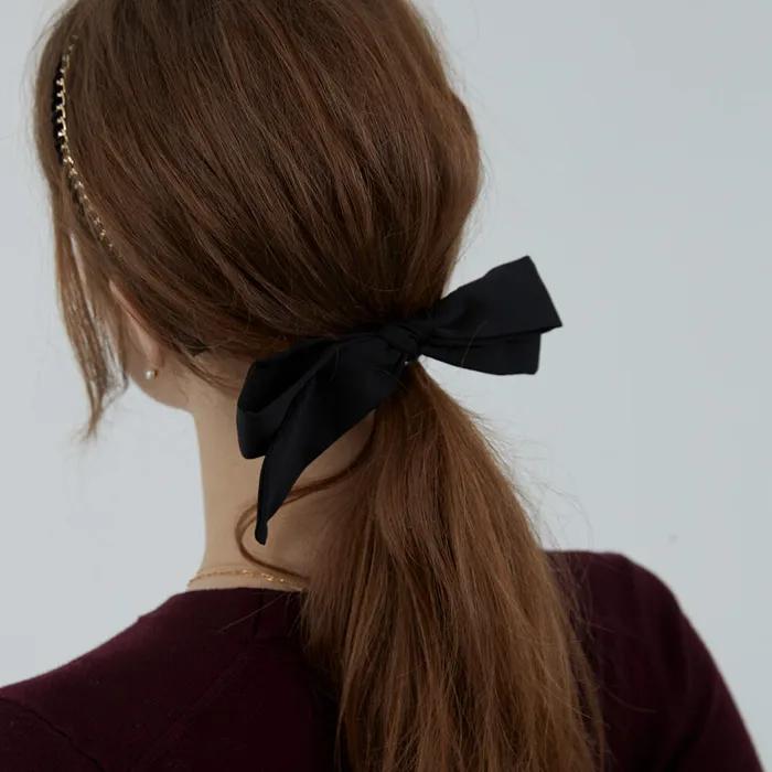 Ribbon Hairpin, Yumi