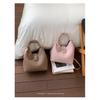 IELGY Ladies Messenger Bag Large Capacity All-Match Casual Commuter Bucket Bag Portable