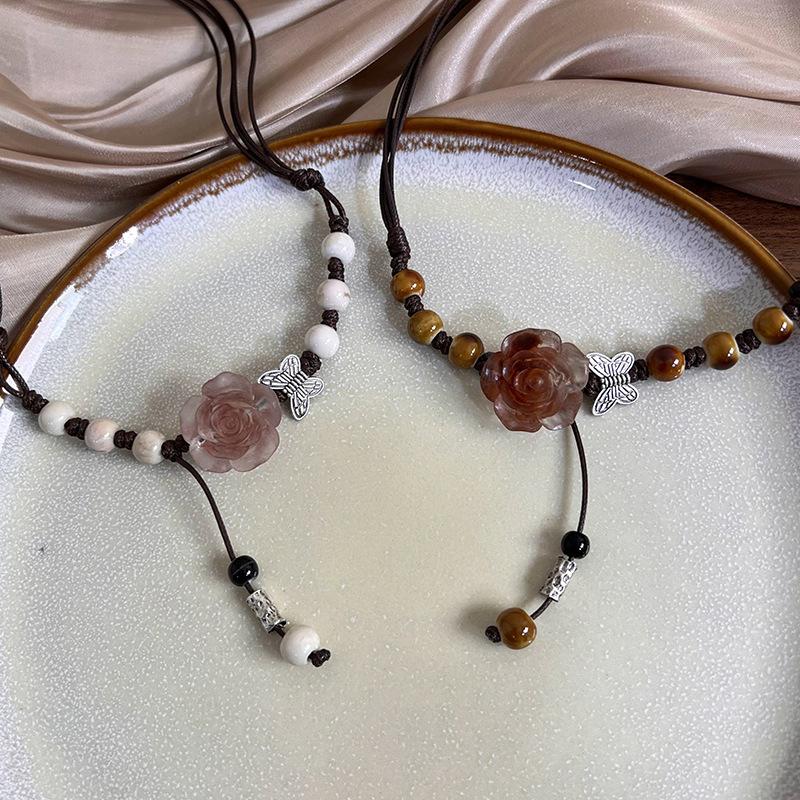 Keramische Rose gewebte Halskette Damen Sommer neues Mode-Retro-Accessoire kann lange Schlüsselbeinkette gezogen werden