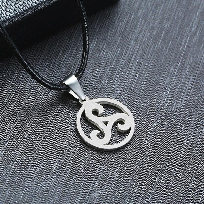 Wisiorek Triskelion Potrójna Spirala Naszyjnik Triskele Stal Nierdzewna Bbc Renesans Biżuteria Unisex