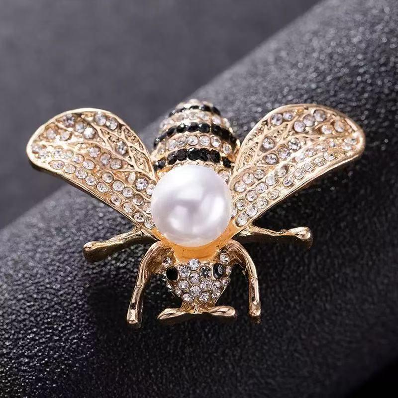 Bee Shaped Brooches For Women Clothing Coat Jewelry Accessories Gifts