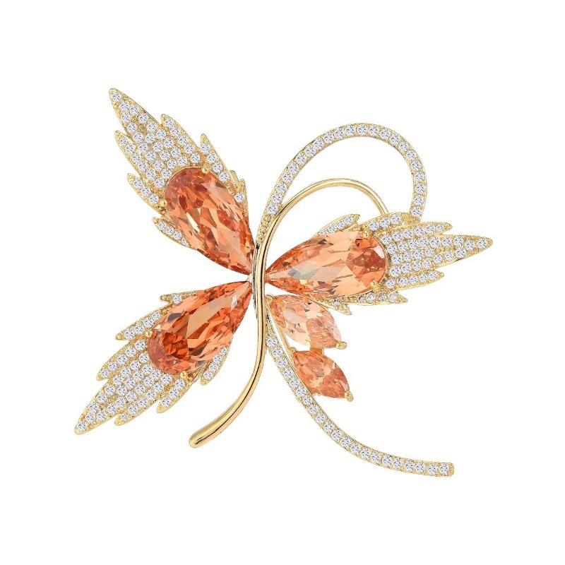 A Light Luxury and High-end Crystal Butterfly Brooch, An Elegant and Niche Brooch for Women's Coats and Suits