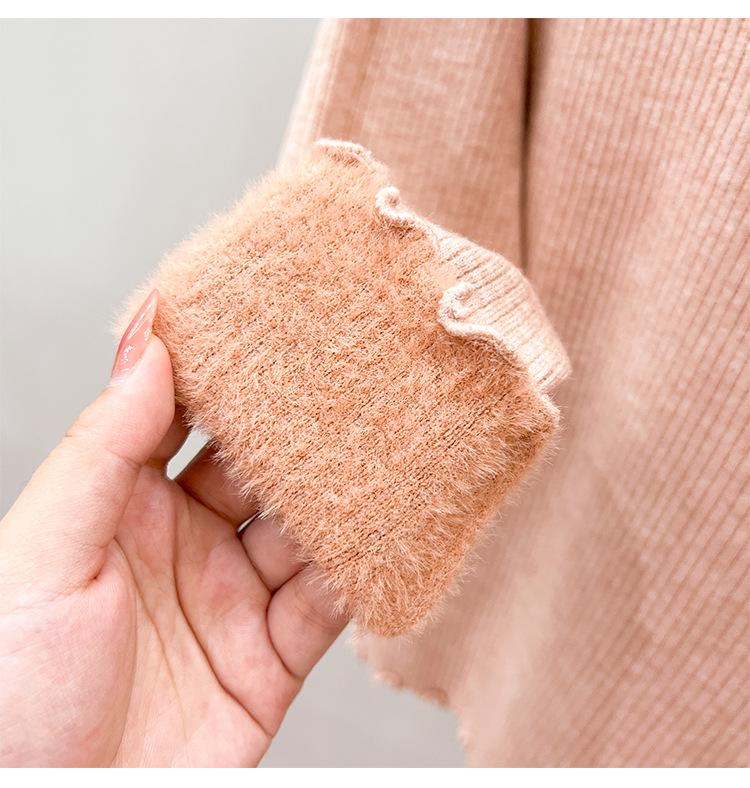 Women's Velvet Half-High Collar Sweater: Solid Color, Warm, Slim-Fit, Autumn/Winter Style, Simple & Soft Knitted Base Layer.