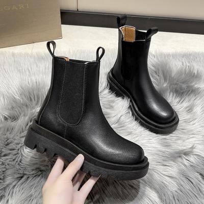 Women Boots Hot Luxury Thick Sole Chelsea Boots Women New Autumn Flat Casual Boots High Quality Fashion Shoes for Women