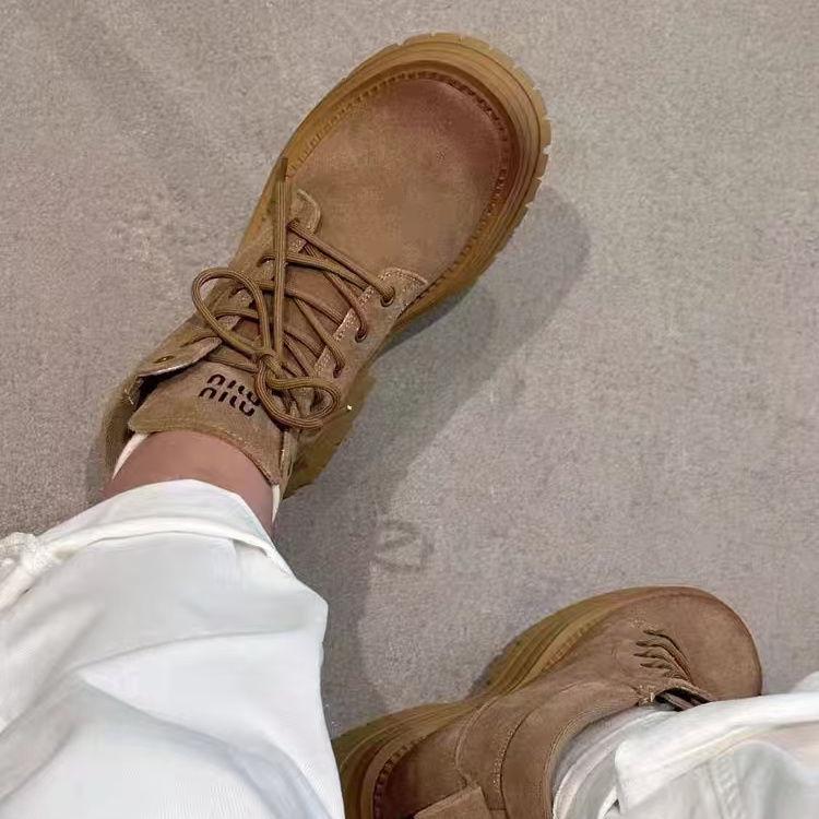 Warme braune High-Top Damen Martin Boots - Dicksohlig, Höhenvergrößernd, Britischer Stil, Herbst/Winter Trend