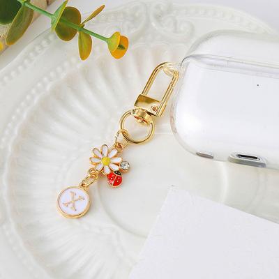 1PC Seven-spotted Ladybug Party DIY Creativity Metal Design Lobster Buckle Keychain Marker 26 English Letters Gift
