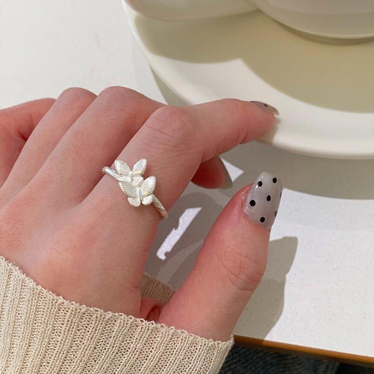 Eleganter Schmetterlings-Design Offener Ring für Damen Stilvolles und Schickes Modeaccessoire