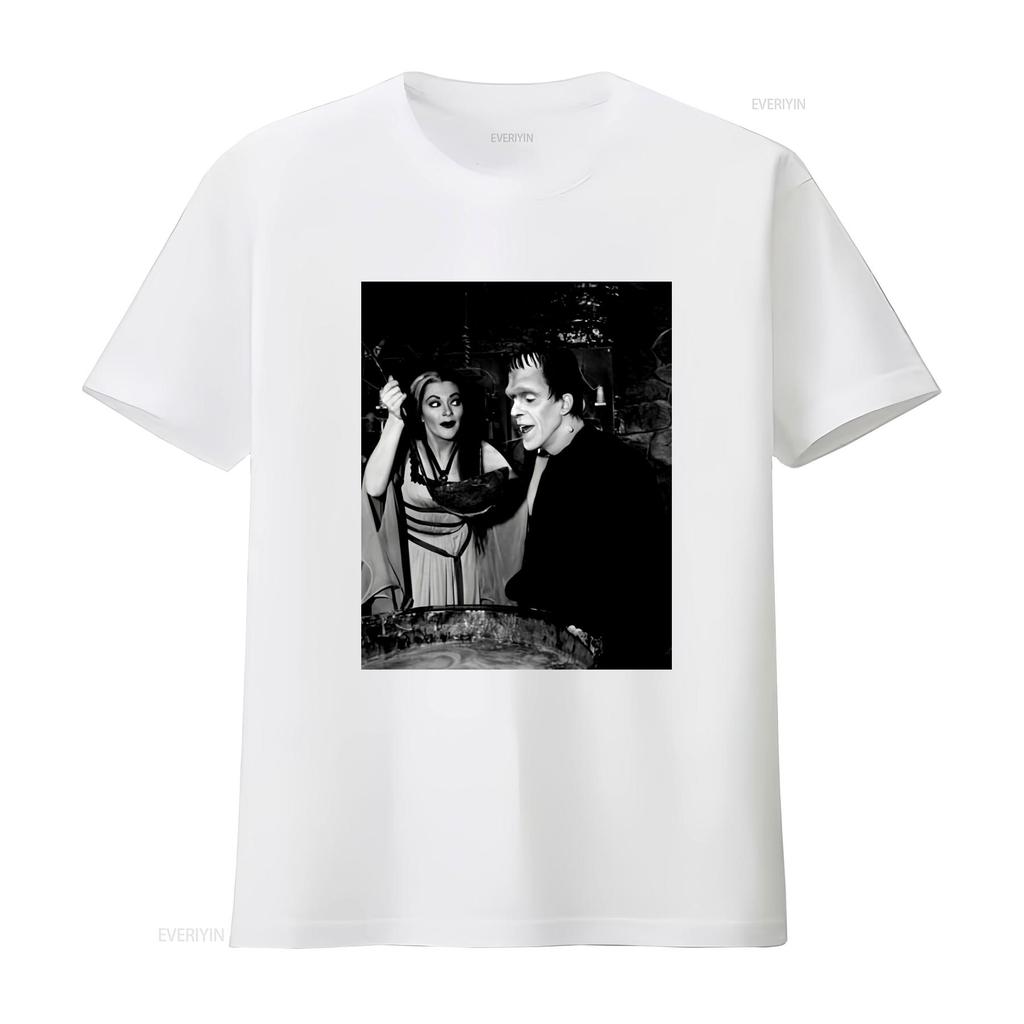 Vintage Retro The Munsters Classic Horror TV Show Black White Print Casual T Shirt Vintage Washed Streetwear Unisex Stylish