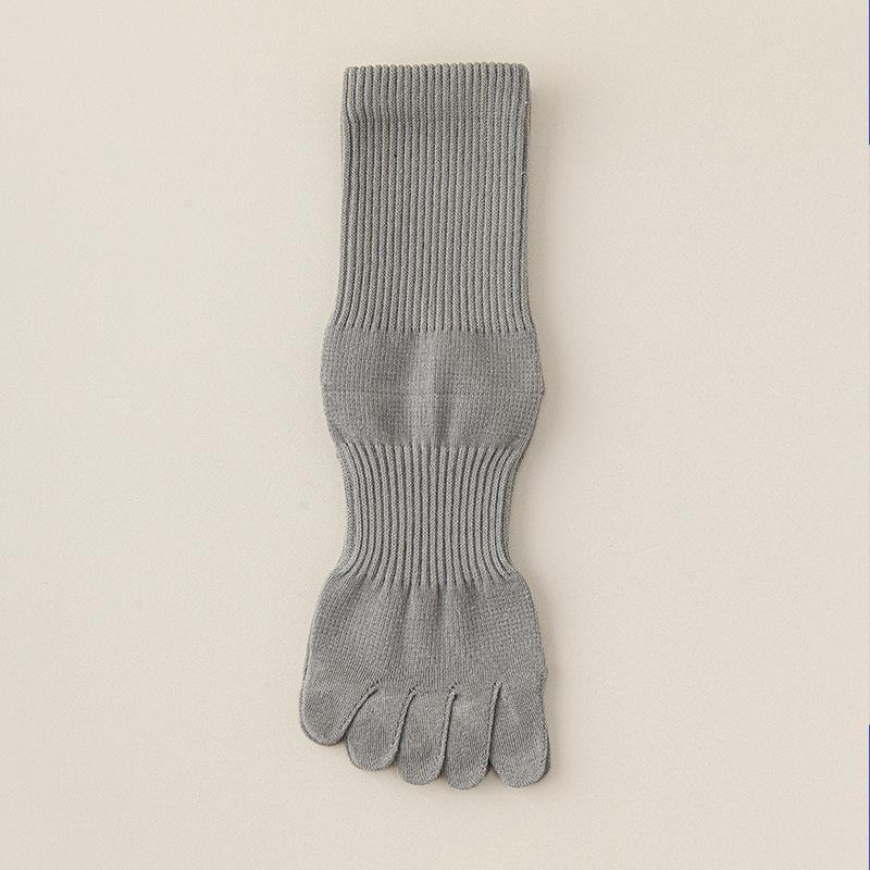 Female Spring and Autumn Leisure All Match Pure Color 10A Antibacterial Deodorant Perspiration Long Five Finger Socks