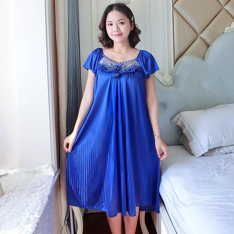 Plus Size Floral Lace Ice Silk Nightgown with Short Sleeves