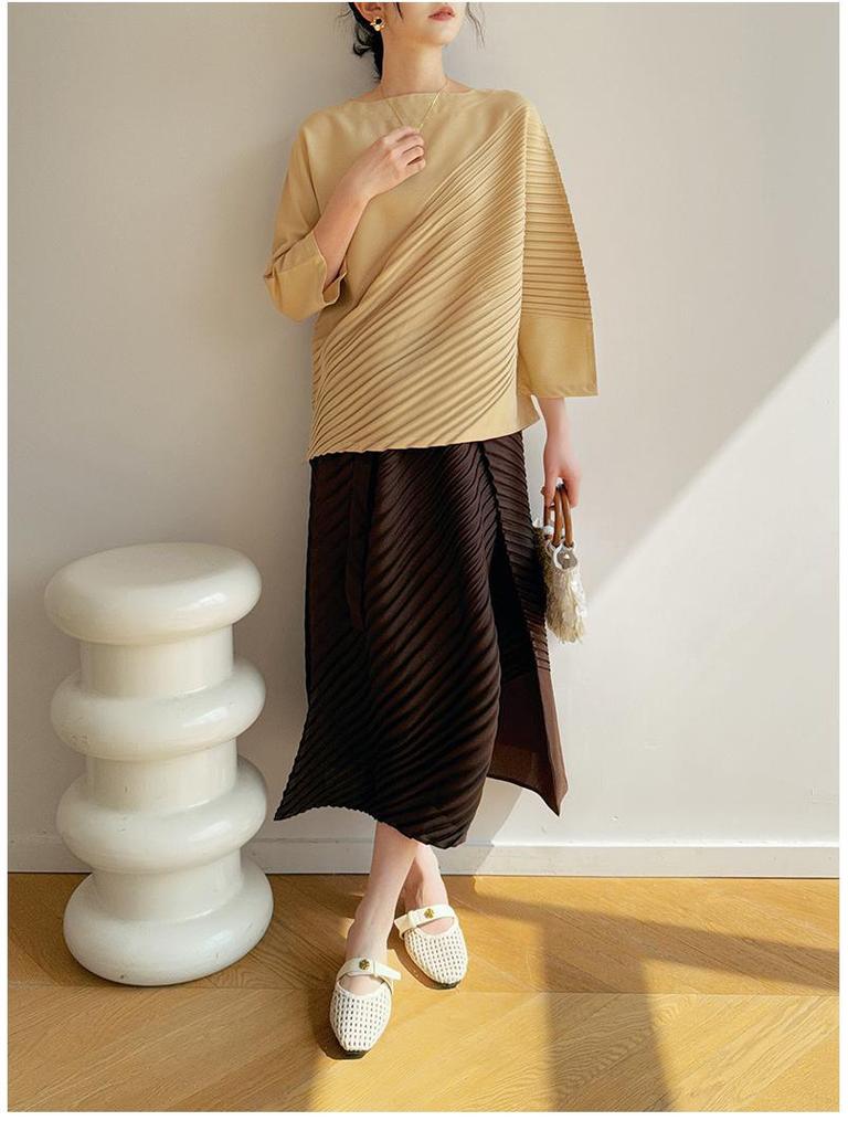 2026 Spring New Miyake High-End Irregular Pleated Plus Size Loose Casual Top