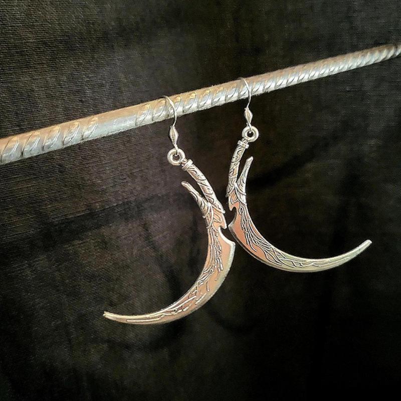 Jun An Gothic Antique Silver Knight Scythe Sword Earrings