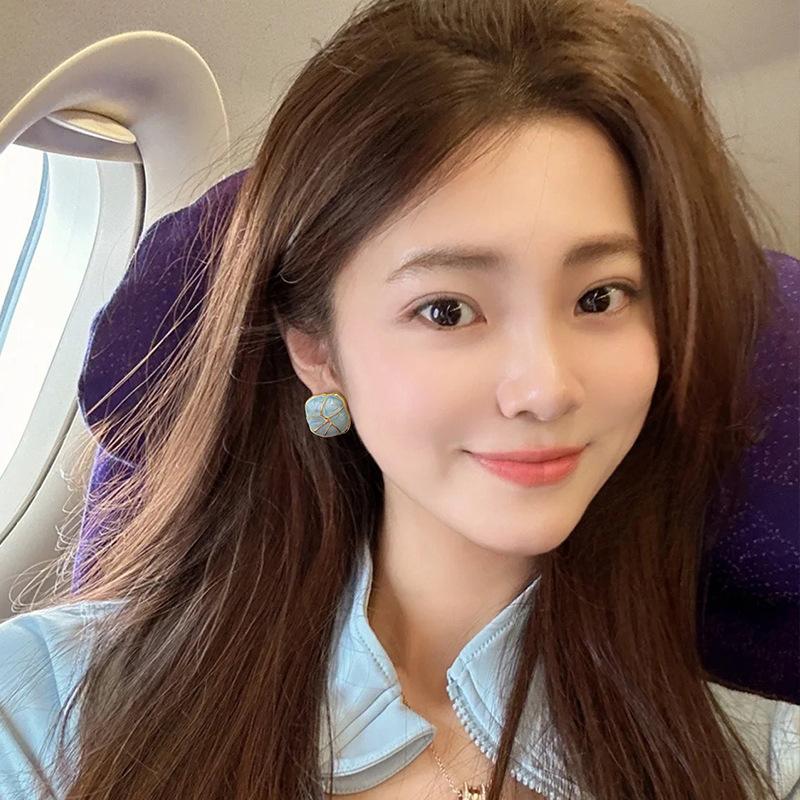 Dripping Geometric Square Stud Atmosphere High-End Girl Heart Design Niche Enamel