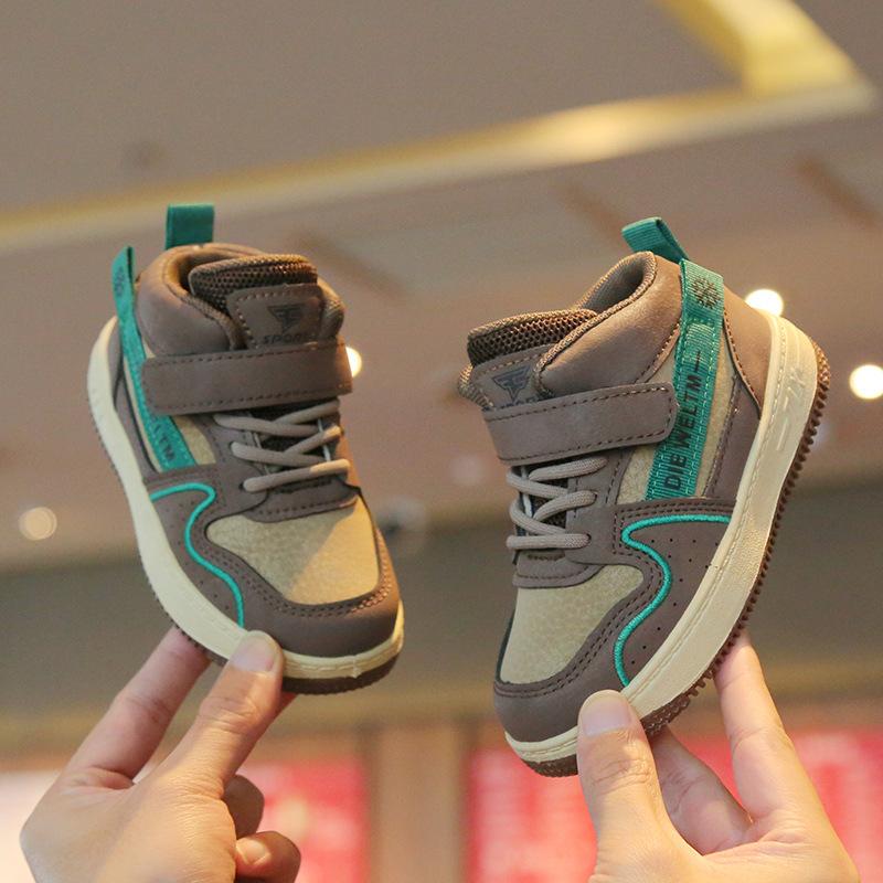 Children's sports shoes 2025 spring and autumn new boys and girls casual shoes high-top medium-sized children's board shoes soft-soled baby shoes s