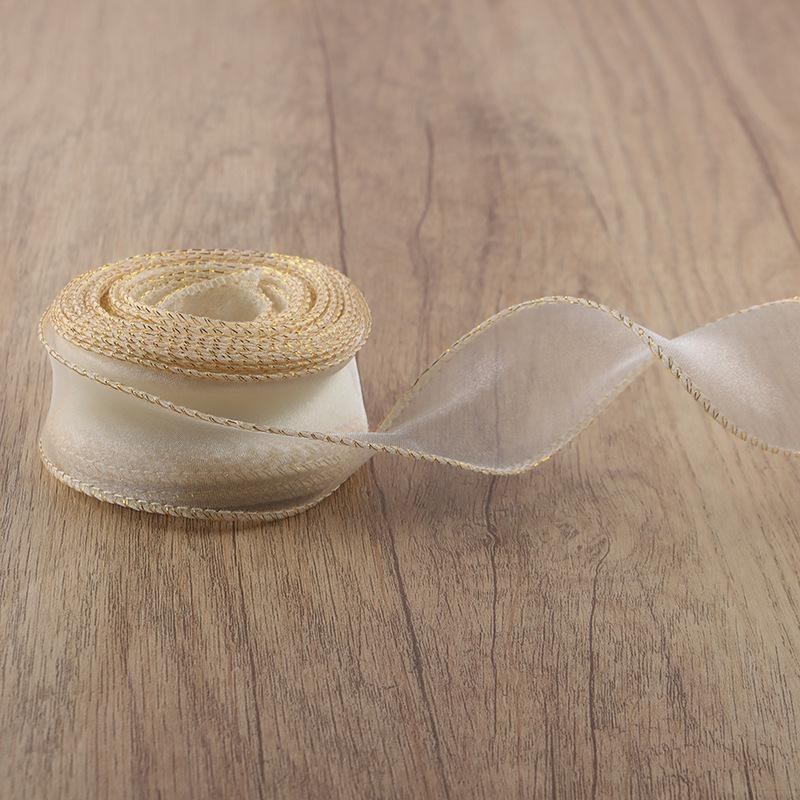 10 yards Rotolo di nastro di organza di colore pieno con bordo ondulato a coda di pesce per bouquet di fiori, regali, confezioni, decorazioni per feste di nozze