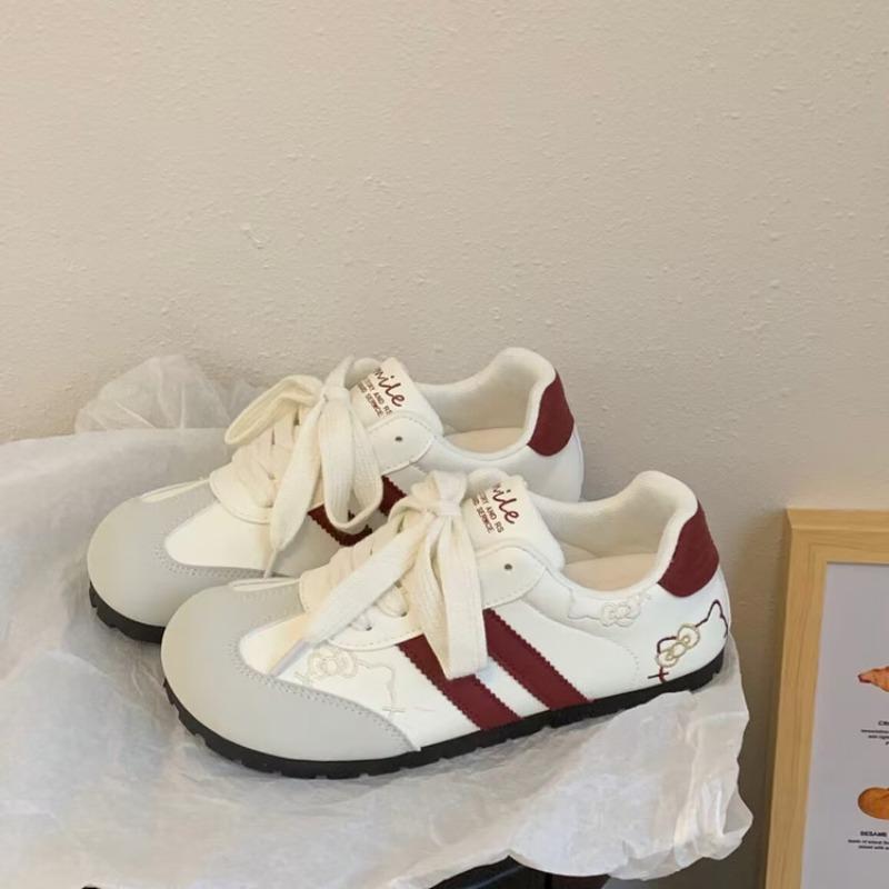 College style embroidery sweet little white shoes women's new round head lace-up casual shoes student fashion board shoes
